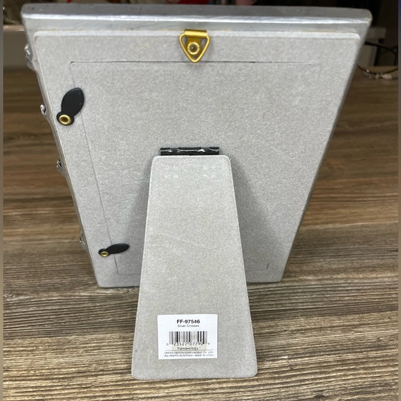 Vintage Frame-ology 1999 3D Crosses Resin Holds 6” x 4” Photo Rear Load EUC - Picture 7 of 9